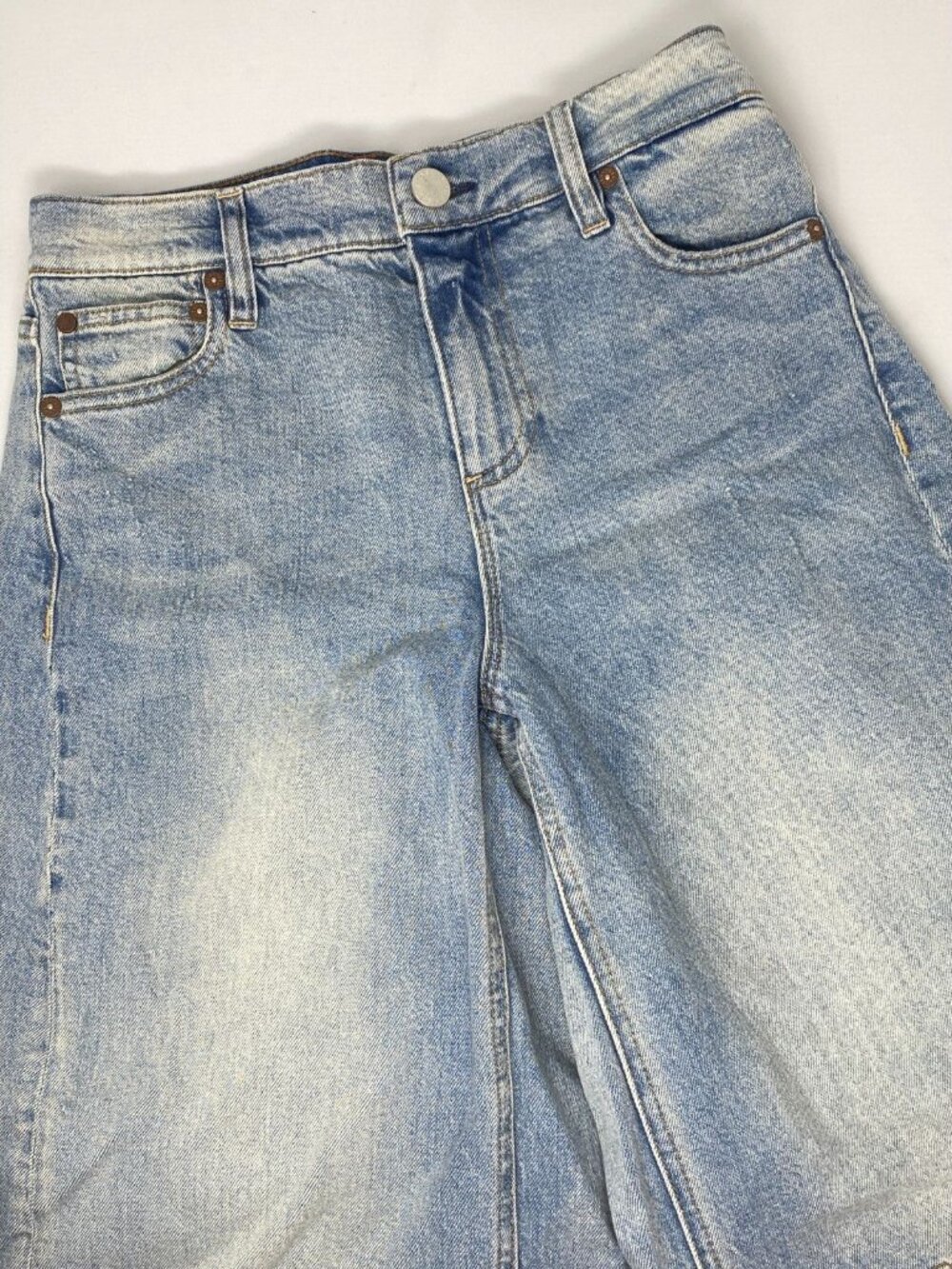 Alice + Olivia Driggs Sierra Light Blue Baloon Jeans 25 - Picture 6 of 11